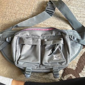 Herschel crossbody Bag